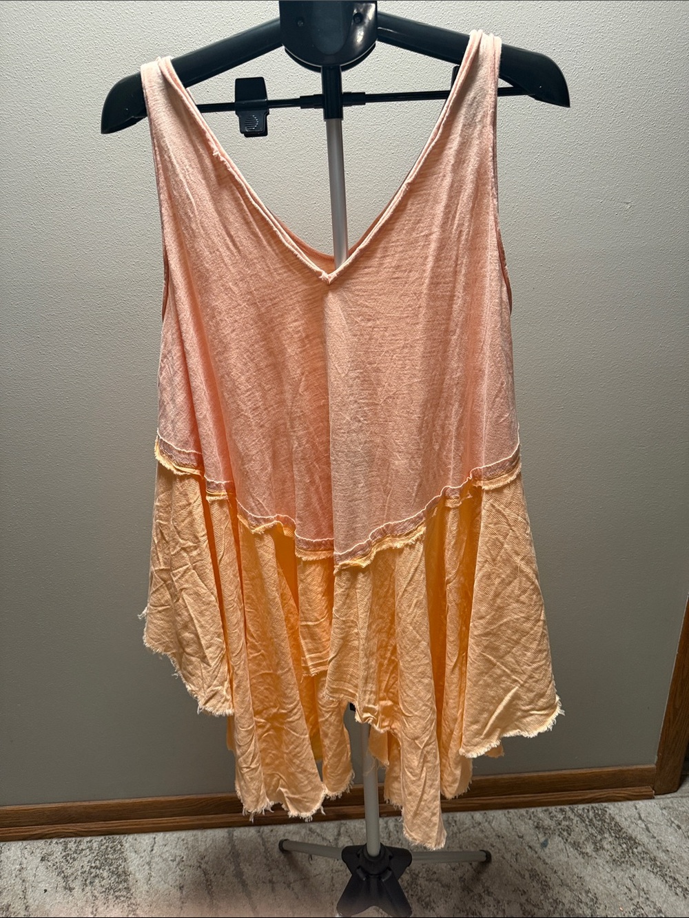 Oli & Hali Two-Tone Peach and Light Orange Tiered V-Neck Tank